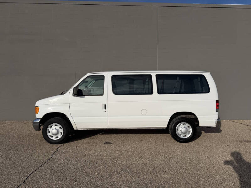 2007 Ford E-Series E-150 XLT