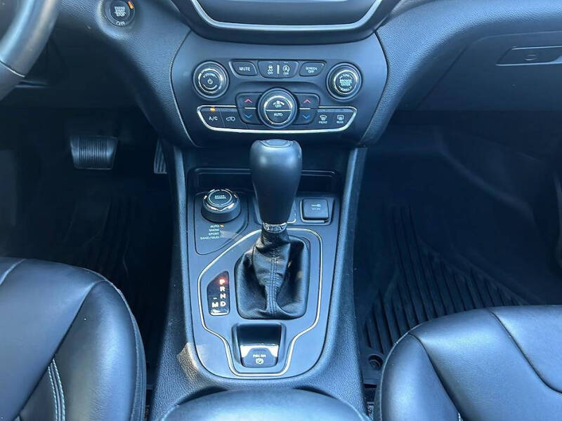2019 Jeep Cherokee