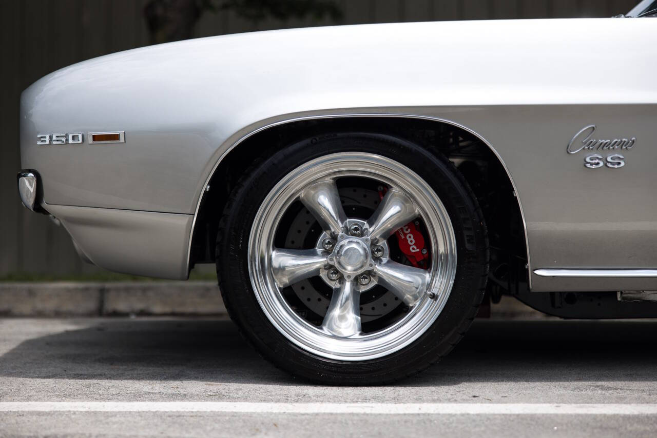 1969 Chevrolet Camaro 44