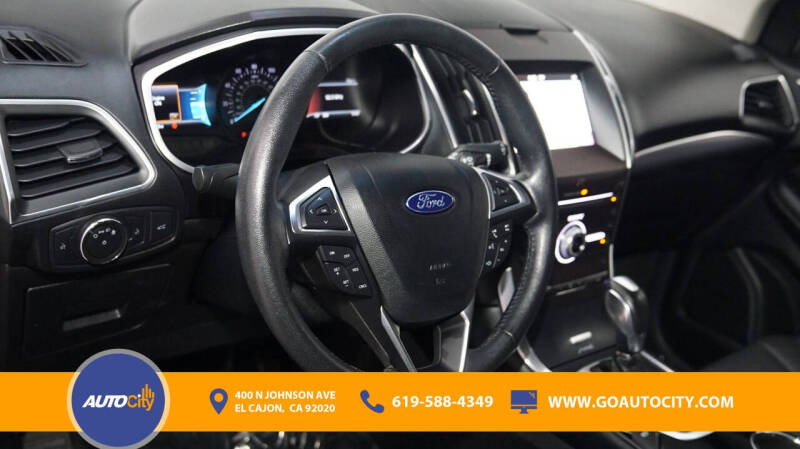 2017 Ford Edge Titanium