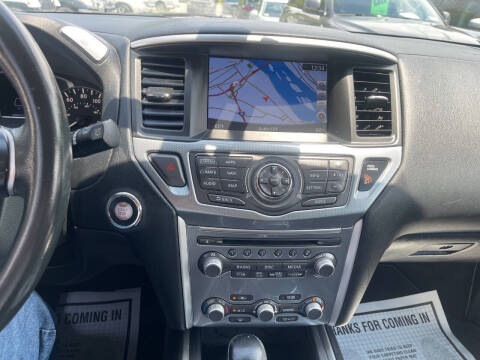 2017 Nissan Pathfinder S