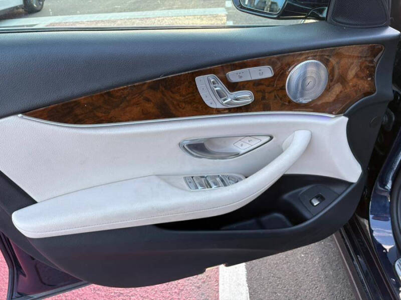 2017 Mercedes-Benz E-Class E 300 4MATIC