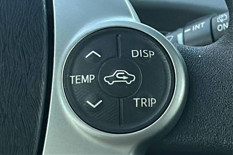 2015 Toyota Prius Three