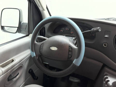2003 Ford E-Series E-350 SD XL