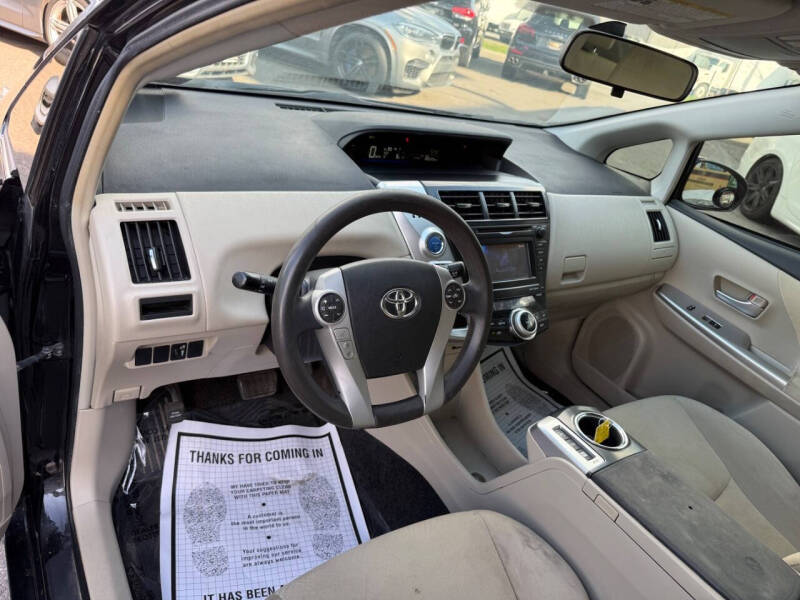 2012 Toyota Prius v Five