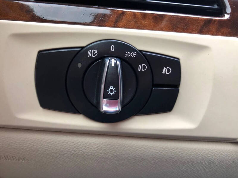 2011 BMW 3 Series 328i
