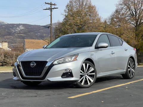 2020 Nissan Altima for sale at A.I. Monroe Auto Sales in Bountiful UT