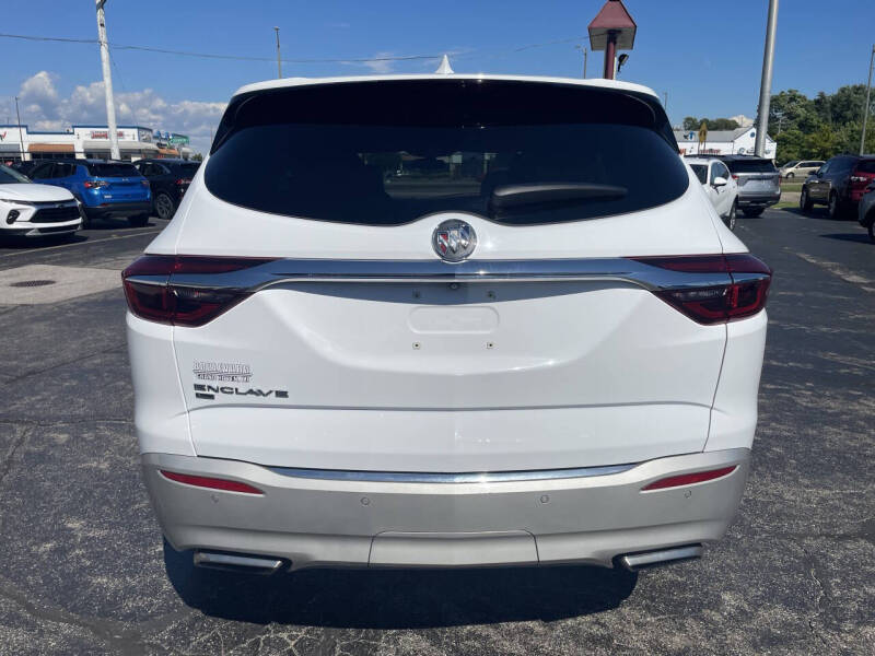 2021 Buick Enclave Essence