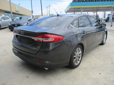 2017 Ford Fusion SE