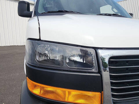 2025 GMC Savana 2500