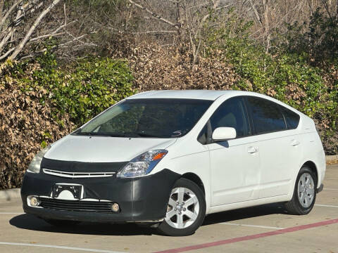 2004 Toyota Prius for sale at Cash Car Outlet in Mckinney TX