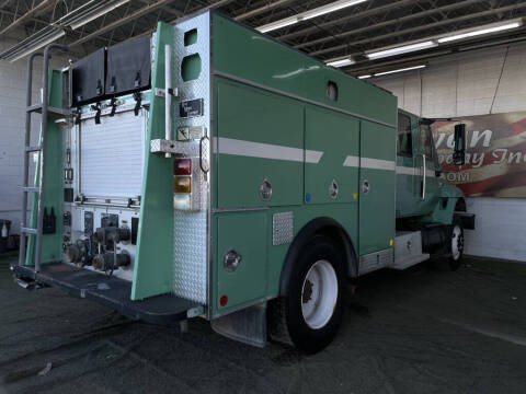 2004 International WorkStar 7400