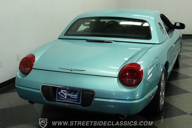 2002 Ford Thunderbird Deluxe
