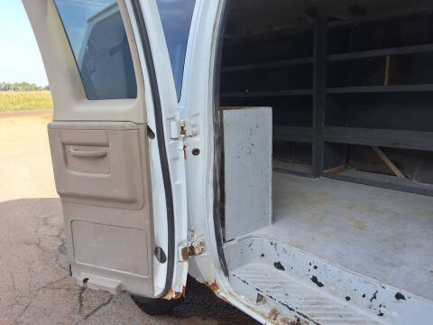 2005 Ford E-Series E-350 SD XLT