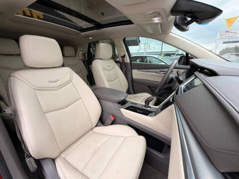 2017 Cadillac XT5 Luxury