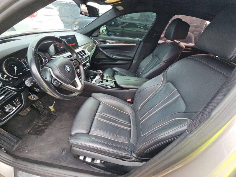 2017 BMW 5 Series 540i