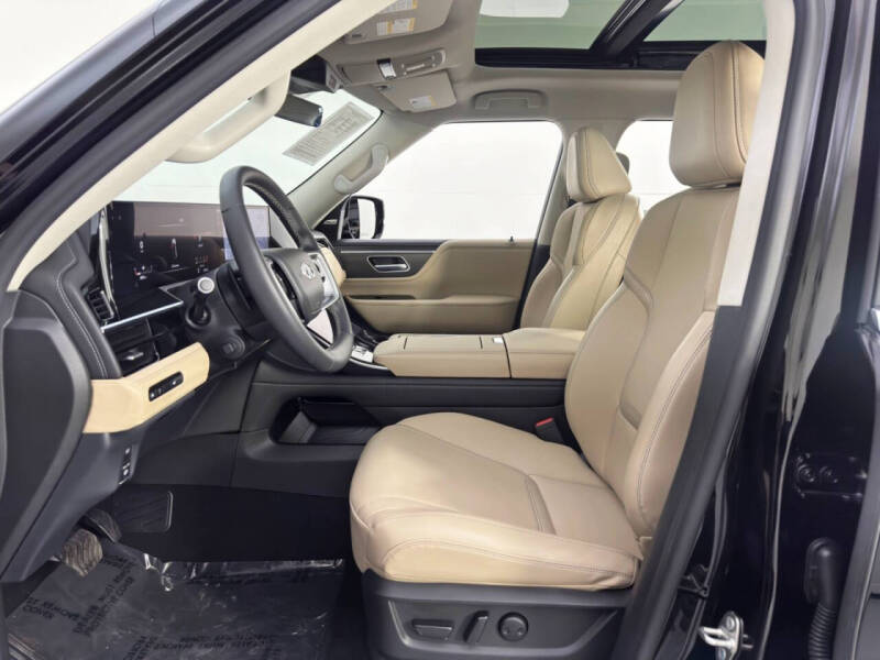 2025 Infiniti QX80 Pure