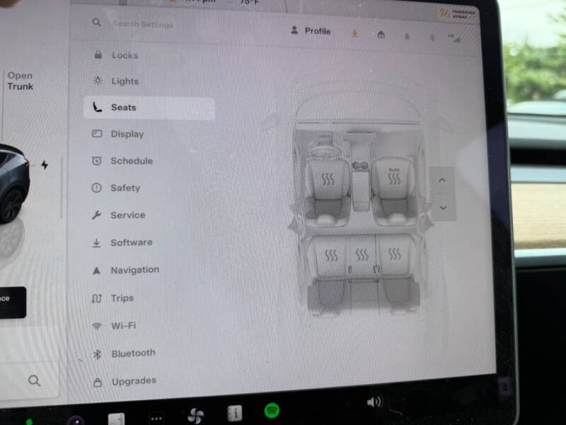 2025 Tesla Model Y Long Range