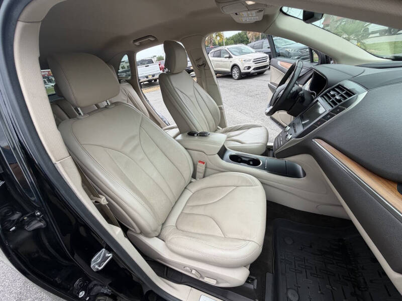 2017 Lincoln MKC Select