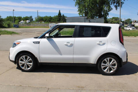 2016 Kia Soul +