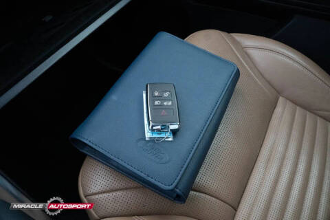 2022 Land Rover Discovery P300 S