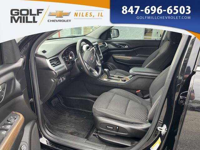 2017 GMC Acadia SLE-2