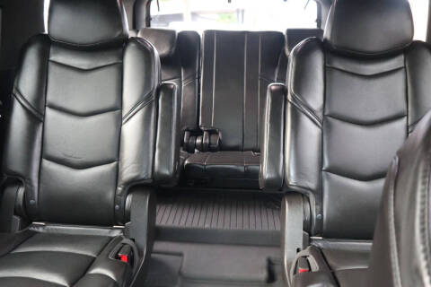 2017 Cadillac Escalade Platinum