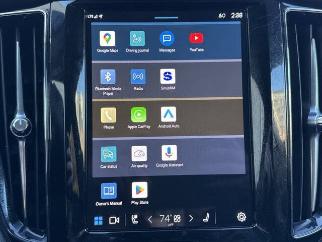 2025 Volvo XC60 B5 Plus Dark Theme