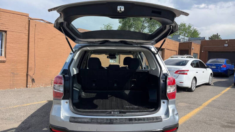 2015 Subaru Forester 2.5i