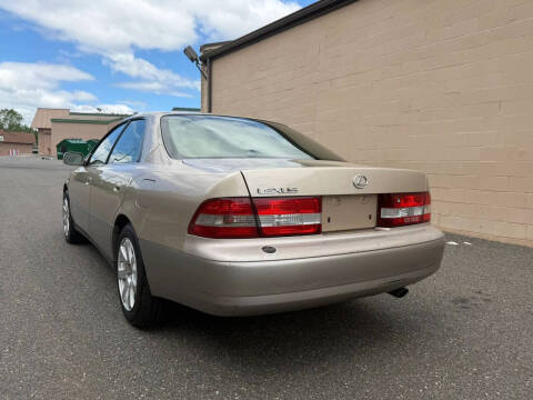 2000 Lexus ES 300