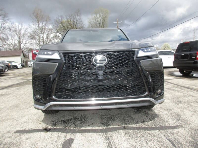 2023 Lexus LX 600 F SPORT Handling