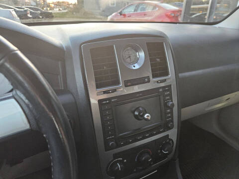 2005 Chrysler 300 Touring