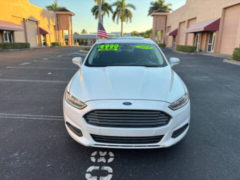 2014 Ford Fusion SE