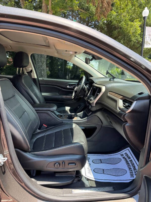 2020 GMC Acadia Denali
