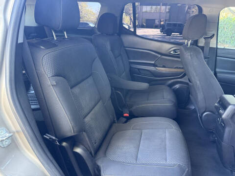 2022 GMC Acadia SLE