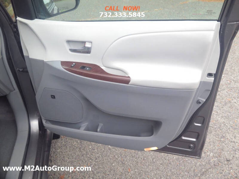 2011 Toyota Sienna XLE 7-Passenger