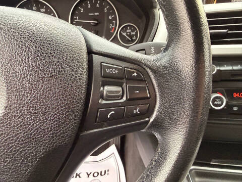 2013 BMW 3 Series 320i