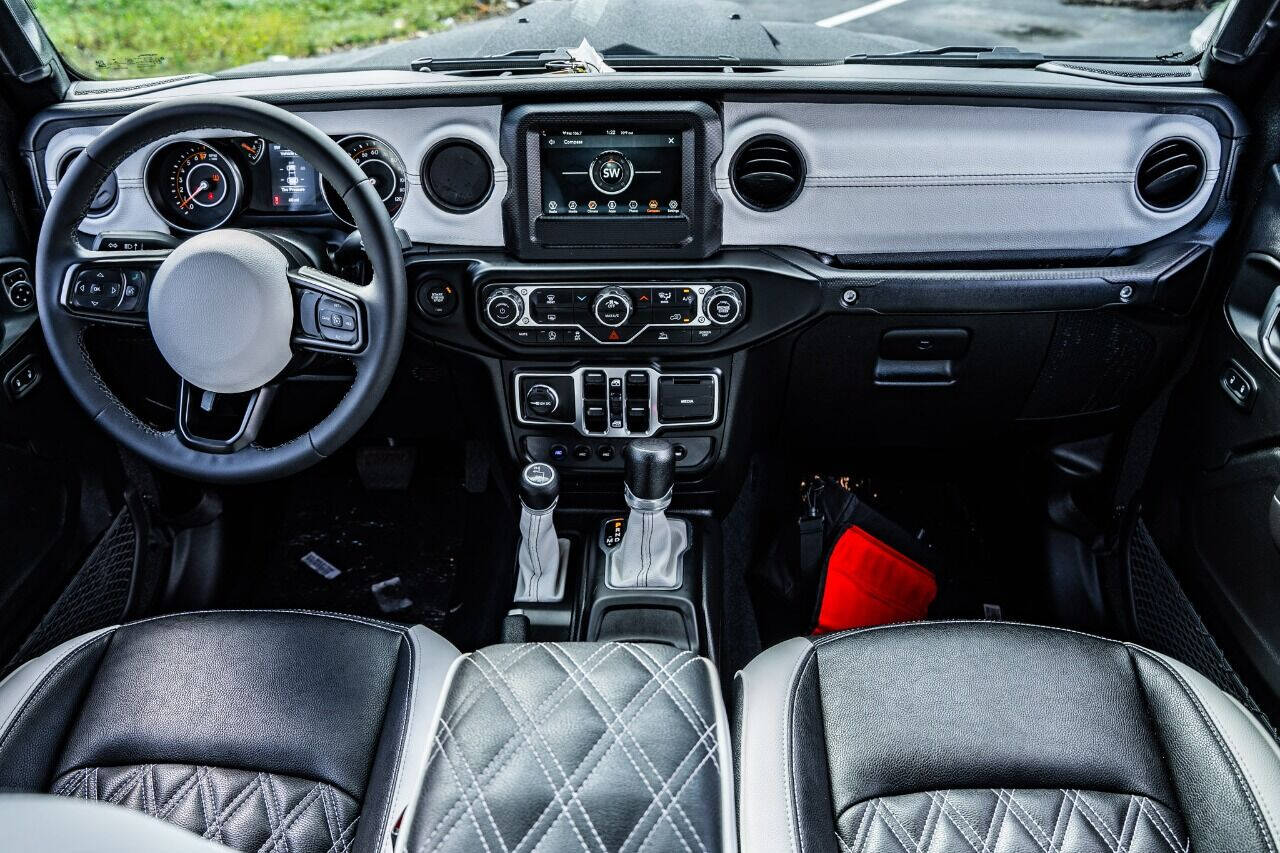 2023 JEEP Gladiator Pickup - $79,999