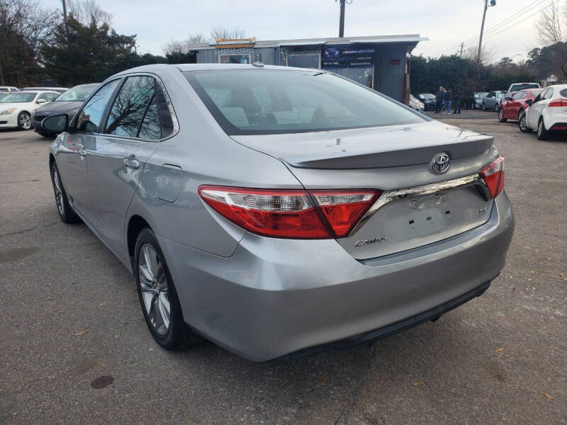 2015 Toyota Camry SE