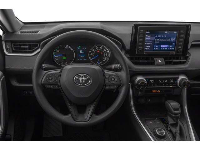 2020 Toyota RAV4 LE photo 4