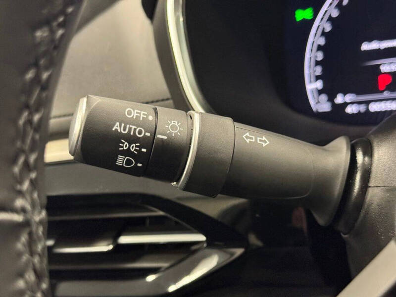 2025 Acura MDX w/Tech