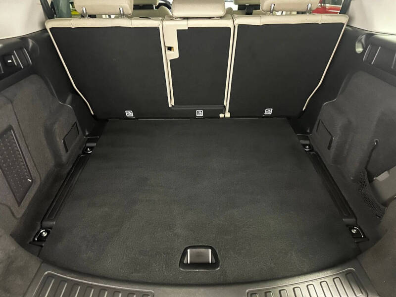 2021 Land Rover Discovery Sport P250 SE