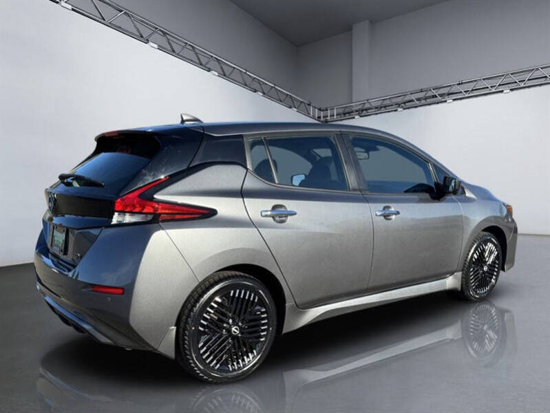 2024 Nissan LEAF SV PLUS