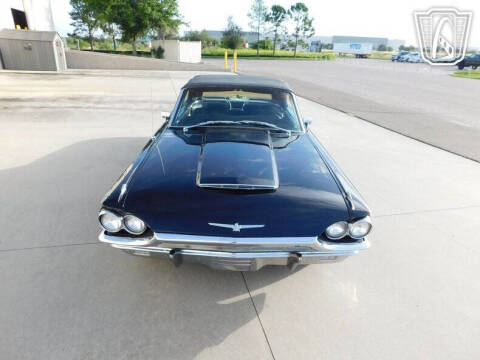 1965 Ford Thunderbird