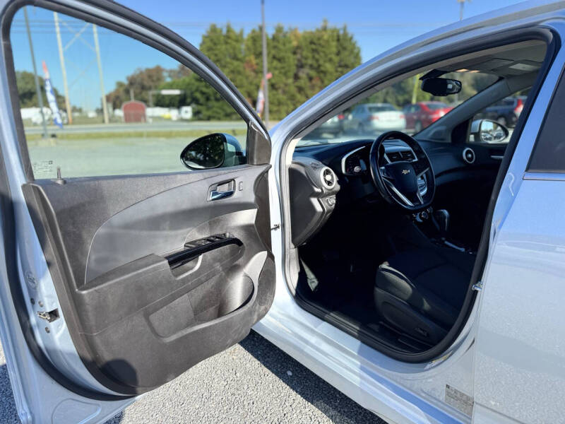 2017 Chevrolet Sonic LT Auto