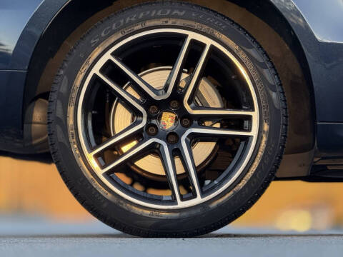 2019 Porsche Macan S