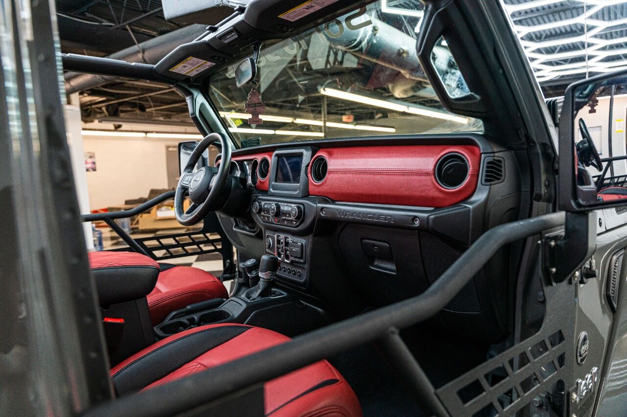2022 Jeep Wrangler Unlimited SUV / Crossover - $52,999
