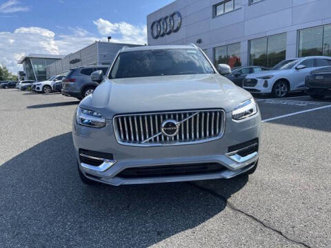 2024 Volvo XC90 Recharge T8 Ultimate Bright Theme 7P