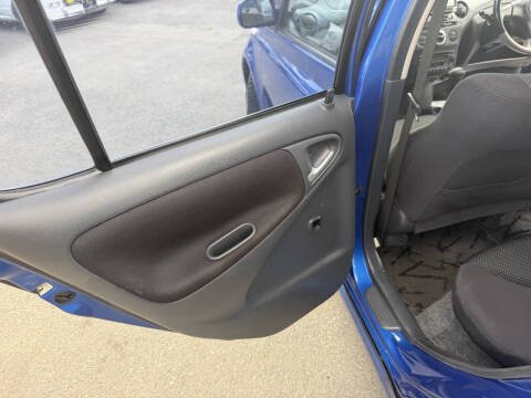 2000 Toyota Vitz