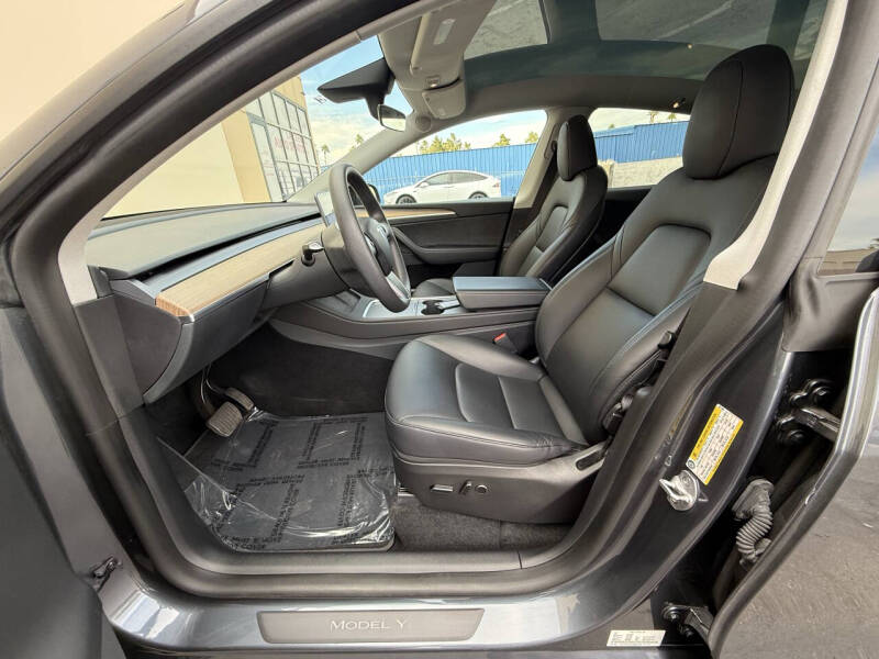 2022 Tesla Model Y Long Range